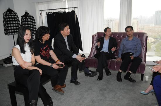 武汉纺织大学法新传媒研究生实践基地揭幕仪式