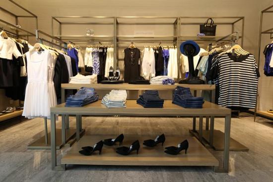 UR三里屯世茂广场旗舰店隆重开业 |URBAN REVIVO|旗舰店|新店开幕_新浪时尚_新浪网