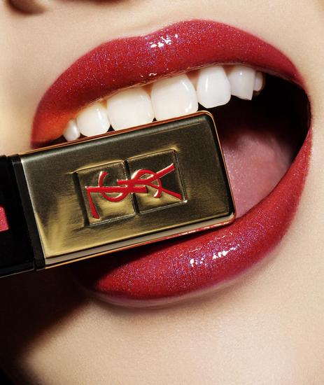 YSL圣罗兰推出全新“叛逆裸唇”纯色唇釉系列|圣罗兰|叛逆裸唇_新浪时尚_新浪网