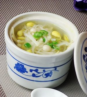 豆芽青椒丝汤