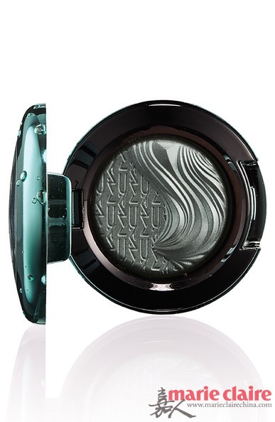 MAC Alluring Aquatic Extra Dimension Eye Shadow in Fathoms Deep