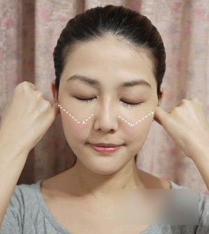 大饼脸<em>妹纸</em>示范瘦脸法 惊变锥子脸-瘦脸,疏通,