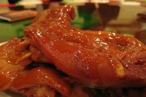 炉肉,每年只能享受一个冬天。
