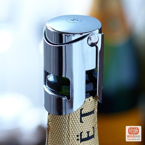 香槟开瓶了喝不完怎么办|香槟|小技巧