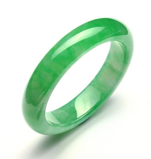 璀璨爱情 七彩云南珠宝锁定每个爱恋时刻|七彩云南