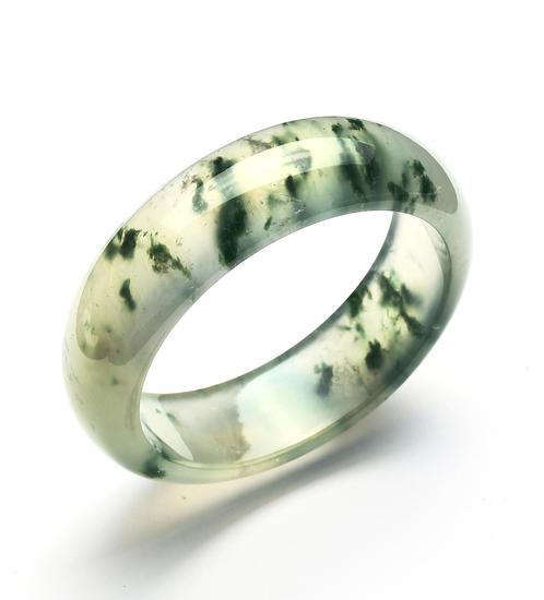 璀璨爱情 七彩云南珠宝锁定每个爱恋时刻|七彩云南