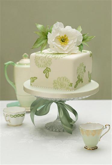 精巧单层婚礼蛋糕 小型婚礼的最佳伴侣
