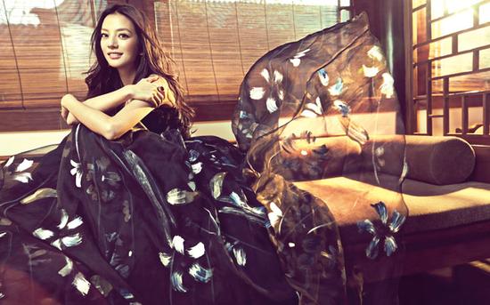 赵薇:为酒痴狂|赵薇|波尔多|酒庄_新浪时尚_新浪网