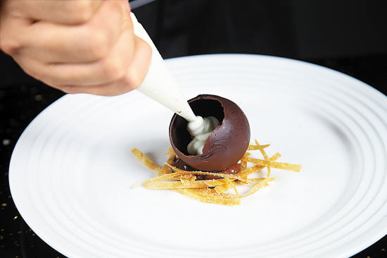 手把手教你制作巧克力蛋慕斯