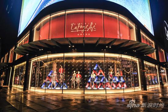 老佛爷百货北京旗舰店 玩味波普夜 摩登不夜城【图】