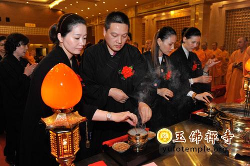 上海玉佛禅寺举行首届拜月法会