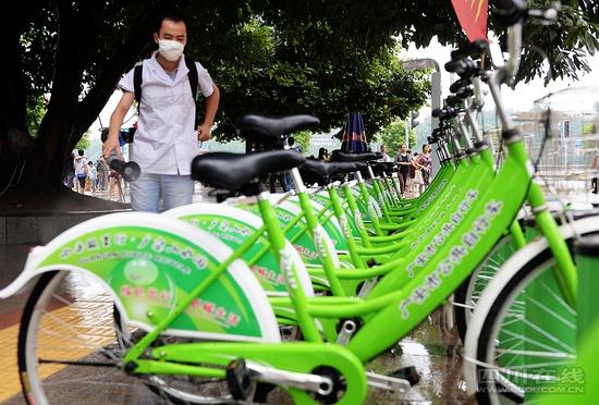 广安清淤过后进行“拉网式”消毒