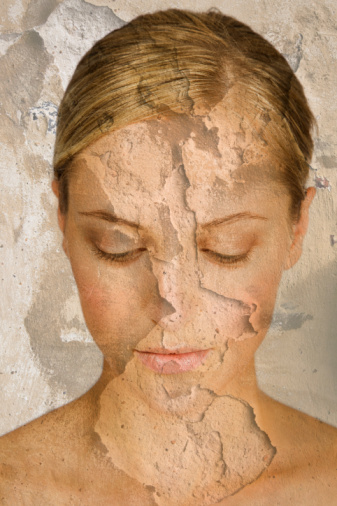 面部起皮后如何急救|秋季护肤|敏感肌|肌肤干燥_新浪时尚_新浪网