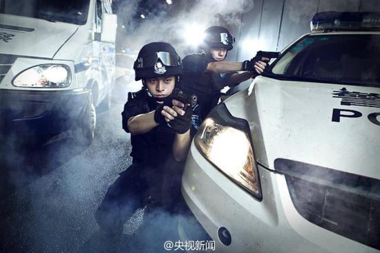 震撼！重庆警情提醒海报堪比大片