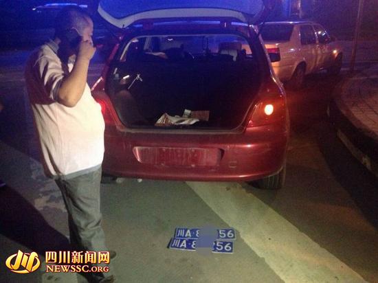 成都修车师傅酒驾且未悬挂号牌 驾照积分被扣