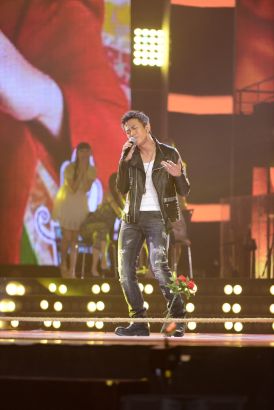 邓超再现歌王风范:请期待我的演唱会