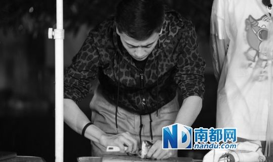 黄宗泽当煮夫