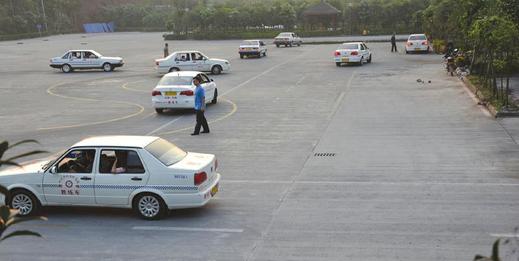 泸州驾培学费涨到4280元 教练:仍旧利润薄