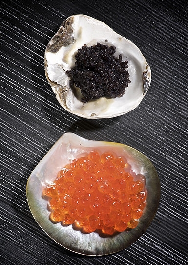 揭秘"黄金美味"鱼子酱
