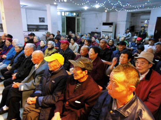 传承中华美德 东亚银行重庆分行开展暖心暖夕