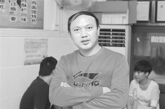 图为:邓辉 (记者曹大鹏摄)