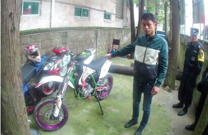 被警方查获的改装摩托车