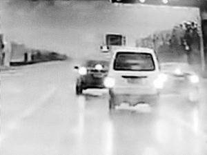 面包车180度漂移遭网友膜拜