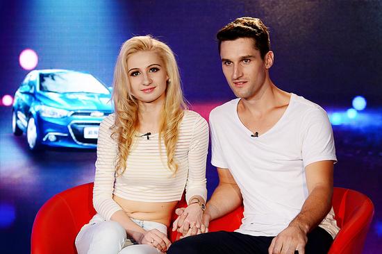 黄磊非诚呛声“小黄宗泽”乌克兰女神牵手