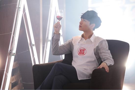 Selina重生获封最美星厨 张艺兴人气最佳|Selin