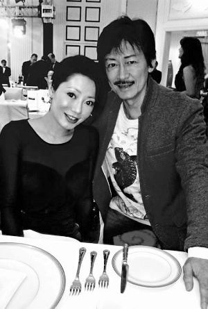 陈杏妍与父亲陈勋奇。(资料图片)