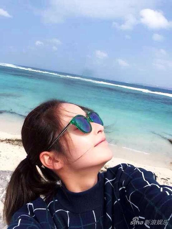 颖儿轻装出国游 精力旺盛累坏小伙伴(图)|颖儿