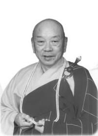 上泉下慧长老法相