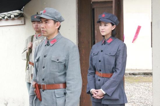 《开国元勋朱德》戴娇倩不爱红妆爱武装|戴娇倩|朱德|武装_新浪娱乐_新浪网