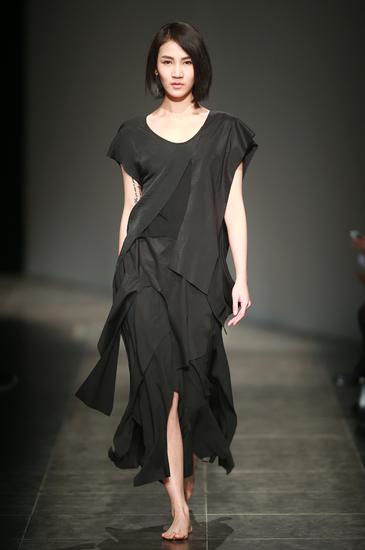 中国时装周10+3Remix秀 BAI PENG 2015春夏