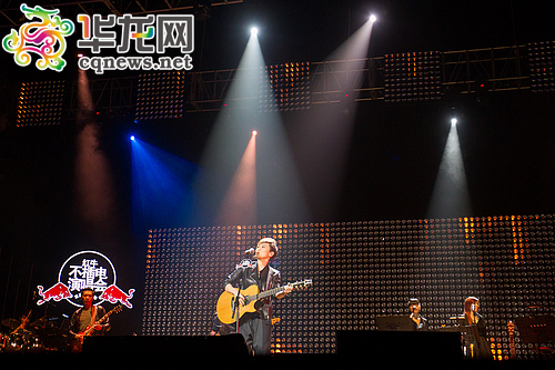 蔡健雅来渝受访 自曝爱甜点计划开店当老板