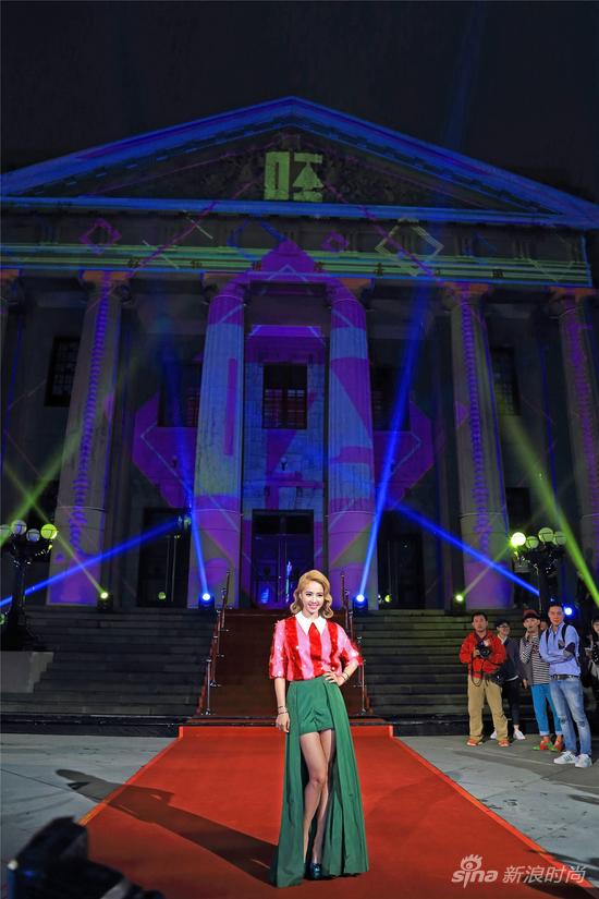 蔡依林化身主播 《Play我呸》MV台湾首映