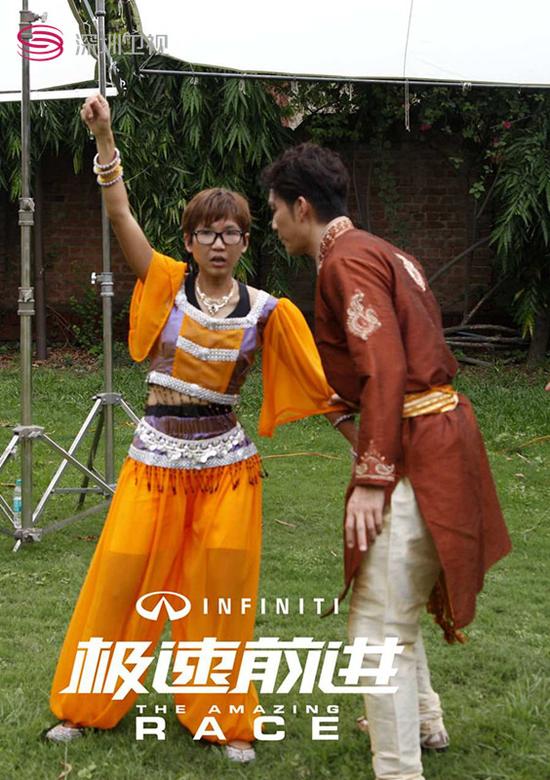 <em>钟汉良</em>妹妹裙装再挑战舞蹈