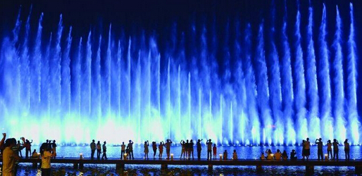 5800万元建音乐喷泉被疑用一年就拆