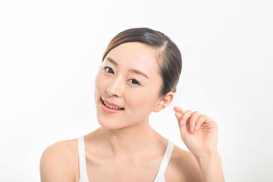 “耳屎”有护耳作用莫乱掏