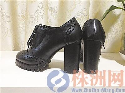 株洲90后女生踩高跟鞋追小偷冒雨追200米拿回手机