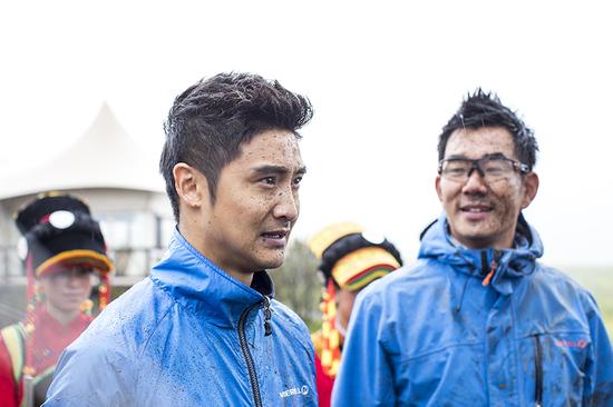 田亮回应撞车事件：PM2.5吸多了有点晕