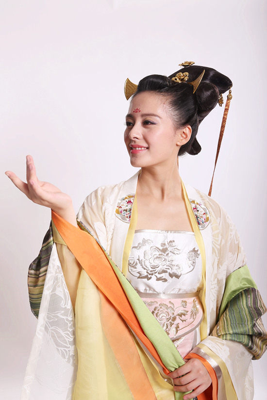 《美人制造》金世佳黄明情敌大PK|黄明|金世佳|美人制造_新浪娱乐_新浪网