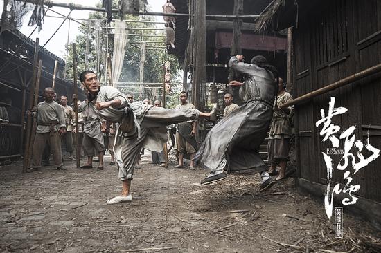 井柏然《黄飞鸿》放大招 酷玩七种武器