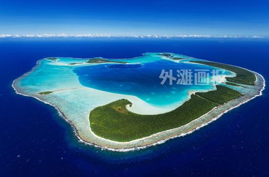 十三座小岛构成了泰蒂亚罗阿环礁