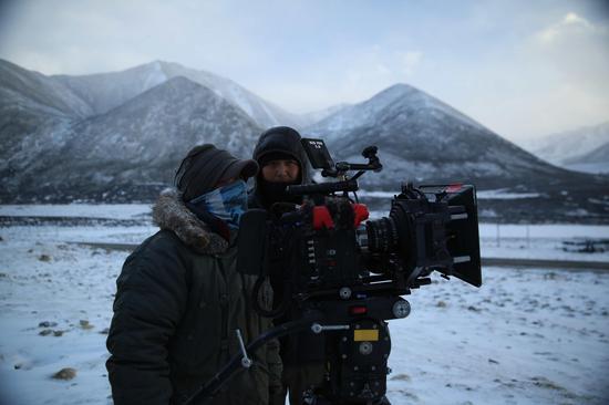 张杨争议新片探班 拟推艺术片发行新模式