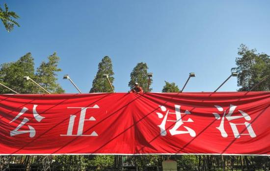 最高法党组成员、中央纪委驻最高法纪检组组长张建南强调,本次巡查要突出惩治腐败、转变作风、严明纪律和选人用人这四个重点