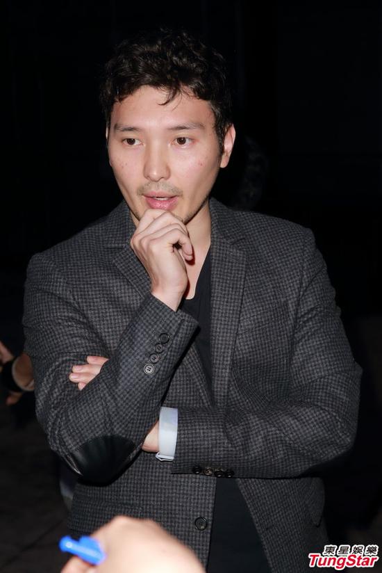 邓紫棋发布会引不满 经纪人:不配合就取消