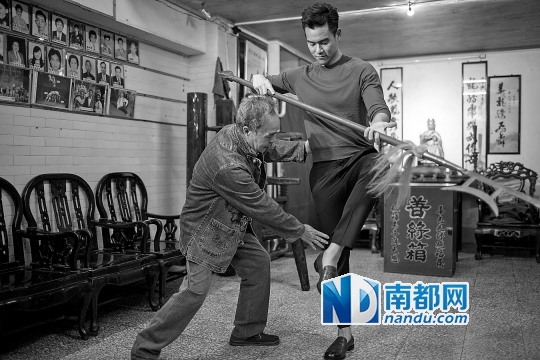 “折腾帝”彭于晏，请问你的胸围有多大？