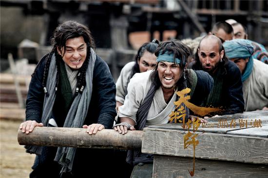 《天将雄师》重建雁门关 成龙被“烤红”