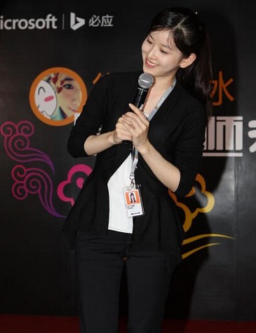 奶茶妹妹生日刘强东送花 晒offer或成微软外包